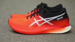 REVIEW: Asics Metaspeed Edge