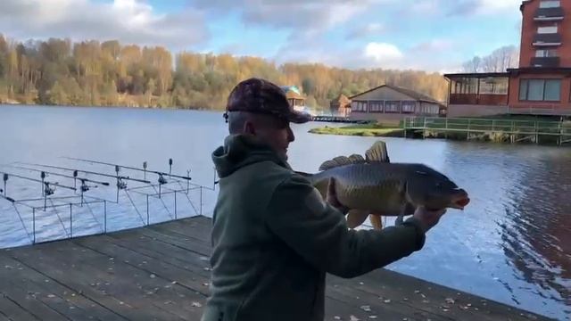 Рыбалка в парк-отеле Лаврово Песочня смотреть онлайн