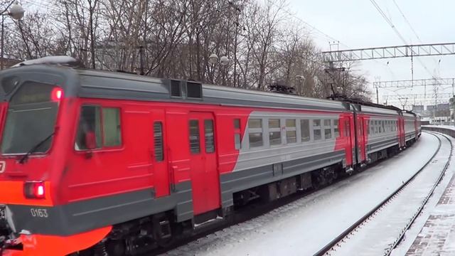 Электропоезд ЭД4М-0163 платформа Фрезер