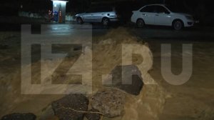 Тропический ливень в Сочи затопил центр города и федеральную трассу