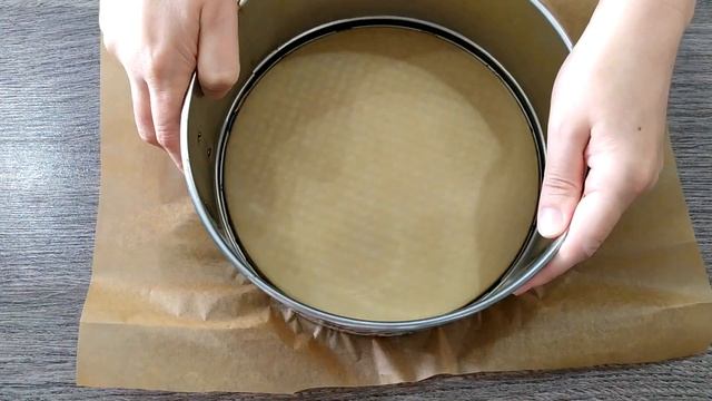 Остались замороженные ягоды? ? Простой и быстрый ПИРОГ - ШАРЛОТКА с красной смородиной!