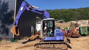 Экскаватор Komatsu PC75UU, стрела телескоп и робот