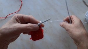 Коврик спицами из квадратов, подробное попетельное вязание для начинающих вязальщиц.