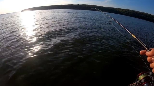 Побил свой рекорд по судаку. Рыбалка на Сурском водохранилище. смотреть онлайн