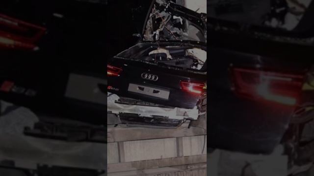 Audi rs6 300KM/H crash