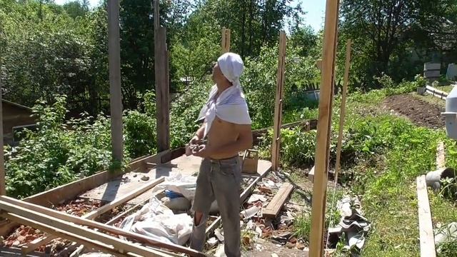 Строим баню засыпную из опилок. Часть 1.Бютжетный вариант смотреть онлайн