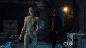 Легенды завтрашнего дня - Белая Канарейка / Legends of Tomorrow - White Canary