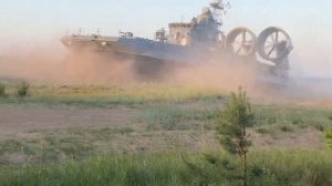 Самый большой корабль на воздушной подушке. Санкт-Петербург