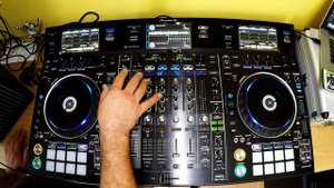 Pioneer DDJ-RZX quick review