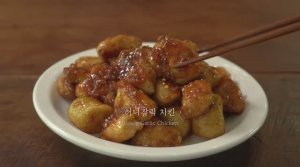 Рецепт курицы с медом и чесноком на одной сковороде :: Легкий рецепт куриной грудки