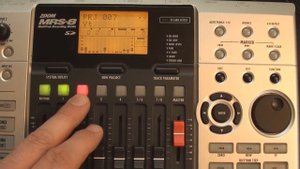 Zoom MRS-8 - How to use the Multitrack Recorder (the basics!)