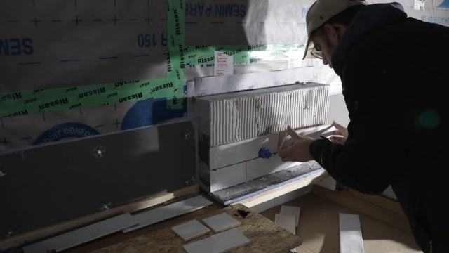 S2A41. Installatie airco unit en betegelen keuken | Wij bouwen ons droomhuis in Frankrijk
