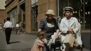 Что ты хочешь, чтобы тебе оторвали голову или ехать на дачу? Х/ф "Подкидыш" (1939 год)