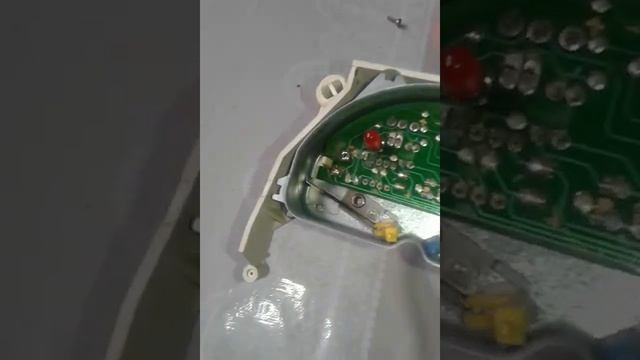 Ремонт стрелки температуры панели приборов пассат Б-3 смотреть онлайн