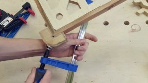 Приспособления для сборки мебели / Эксцентриковый зажим, шканты, угол, кондуктор и кернер