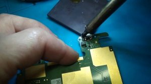 Не Включается Планшет Lenovo Tab 4  TB-7504X разбираемся, включаем. Замена разъема питания