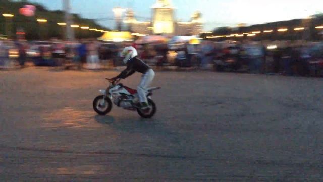 Выступление стантрайдеров. Москва, Смотра смотреть онлайн