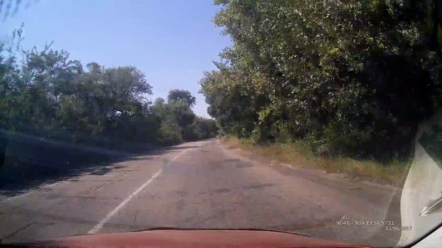 Проезжаю по Кировоградской области вот такое здесь состояние дороги везде