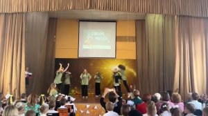 Флешмоб "Не детское время" #танцы #флешмоб #школа