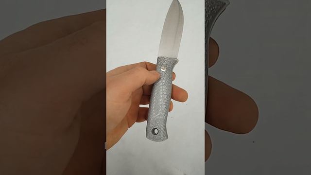Предварительный показ новой модели ножа