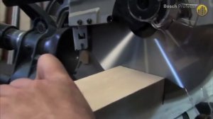 Торцовочная пила BOSCH GCM 10 J