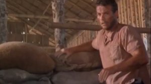 Эпизод из фильма "В поисках приключений" ( Жан-Клод Ван Дамм)