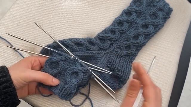 Узор "Цепочка" #knittingtutorialforbeginners #knittingsocks #вязаныеноски