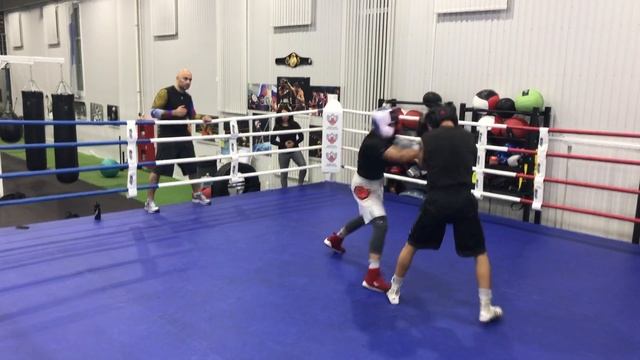 Олимпийский чемпион по боксу Альберт Батыргазиев