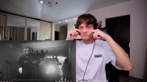 John However смотрит ALBLAK 52 - YEEI