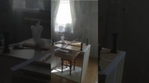 Переделка навесных шкафов в тумбы.