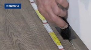 Установка плинтусов на клипсы.