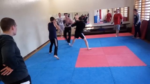 2 против 1, пятнашки, работа на дистанцию и контроль, раунд 2( Elephant16+) смотреть онлайн