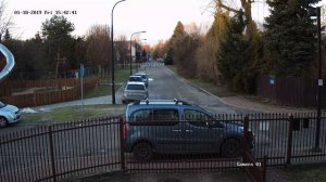 Kamera Hikvision 8MPX DS-2CD2685FWD-IZS kąt pośredni 6mm