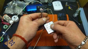 Самый простой фонарик с зарядкой от солнца!!!??⚡