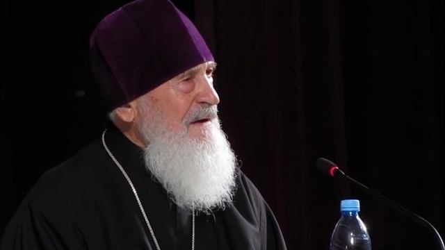 Пресвятая Владычица Богородица покрой нас своим Святым Омофором.
