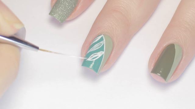 Earthy Fern Leaf Nail Art