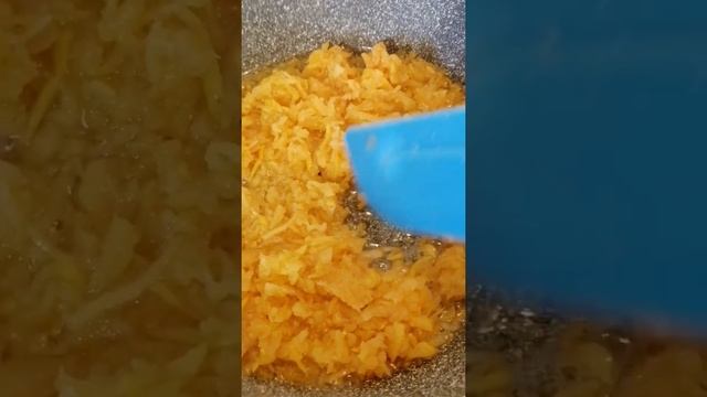 ВАРЮ ВАРЕНЬЕ ИЗ АЙВЫ//ПОСПЕЛА УЖЕ, КРАСАВИЦА//БЛИНЫ С ВАРЕНЬЕ #вареньеназиму #рецептваренья #айва смотреть онлайн