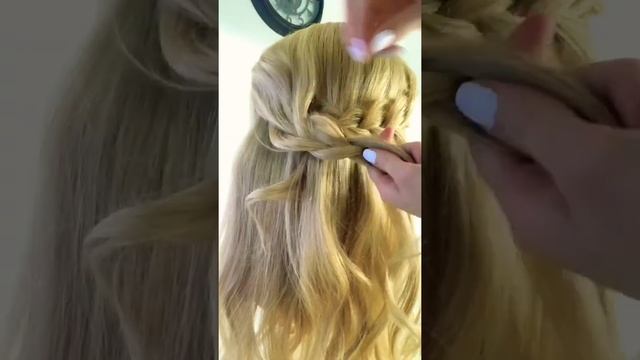 Hairstyles tutorial.Hairstyles.Праздничная причёска.Прически легкие.Локоны .На распущенные волосы.