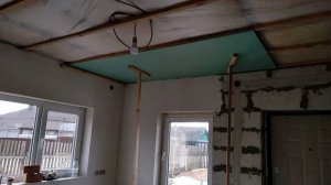 Потолок на даче из влагостойкого гипсокартона своими руками. Продолжаем ремонт на даче :)