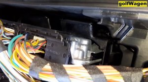 BMW F20, F30 engine ECU location /ECM location/