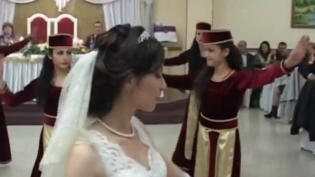 Pari Pari