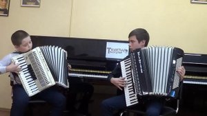 Р. Бажилин - «Листок из песен военных лет», «Серпантин» (Аккордеон)