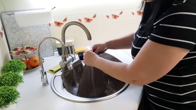 Это самая сочная курица! Отмыла без усилий пластиковые подоконники ? смотреть онлайн