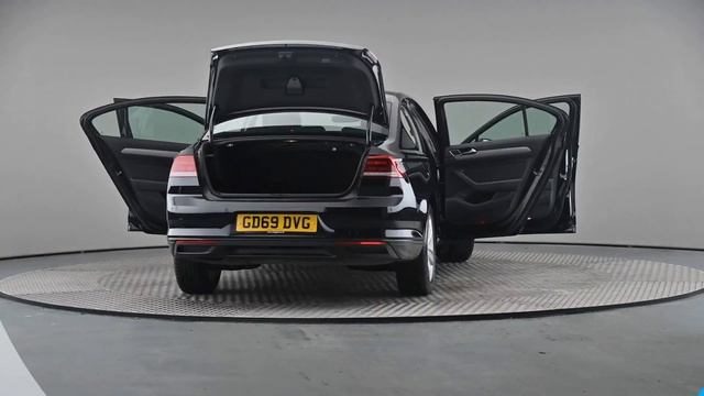 Volkswagen Passat - SE 2.0 TDI 150PS 6-speed Manual 4 Door - Citygate Volkswagen Ruislip смотреть онлайн