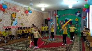 Спортивный танец с лентами 2