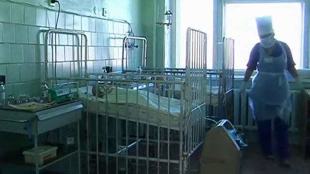 клип люди в белых халатах смотреть онлайн