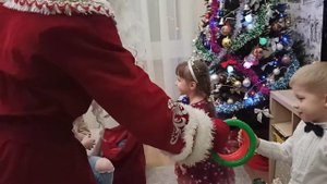 Новогодние игры от Деда Мороза и Снегурочки