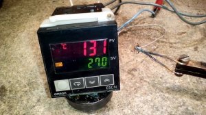 Teploměr regulátor OMRON E5CN-Q2MTC-500