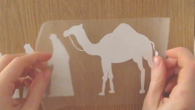 Как наклеить наклейку?