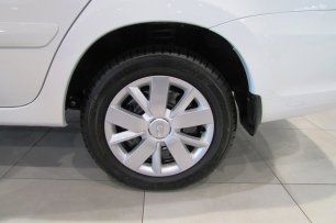 Как вымыть колпаки колес авто? - проверенный способ
